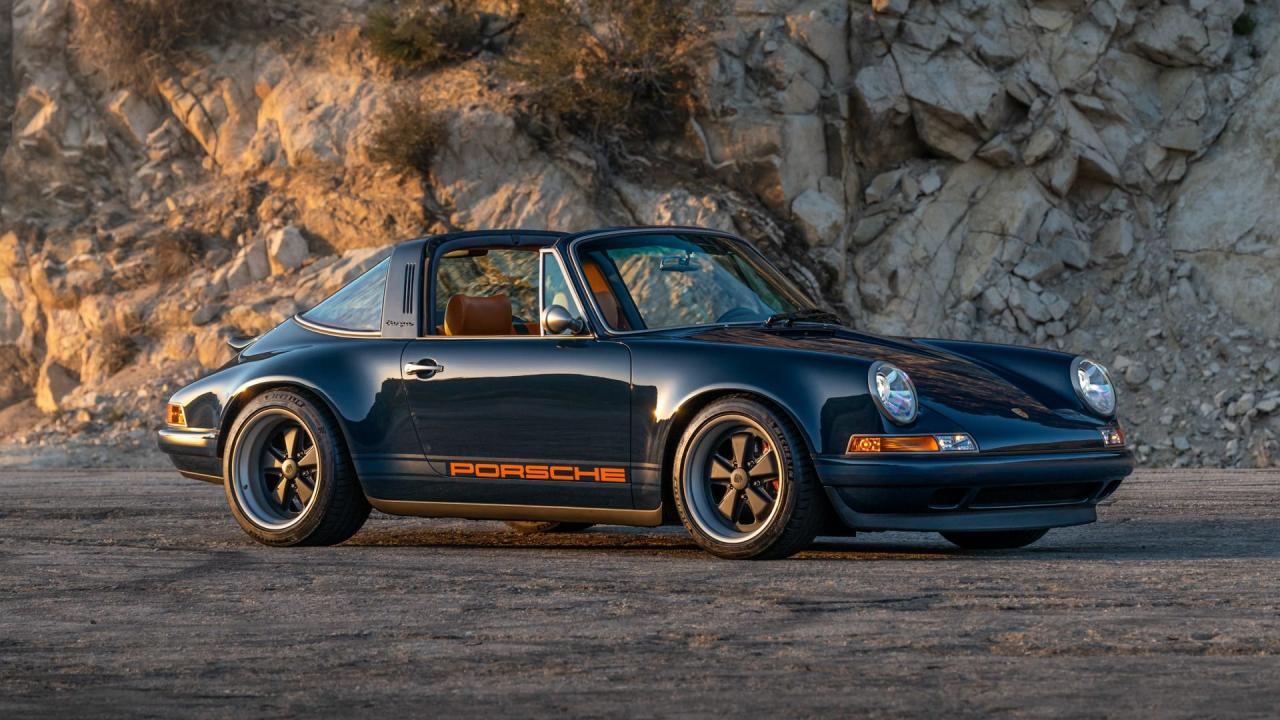 1991 Porsche 911 Targa Reimagined by Singer &ldquo;Blueberry&rdquo;