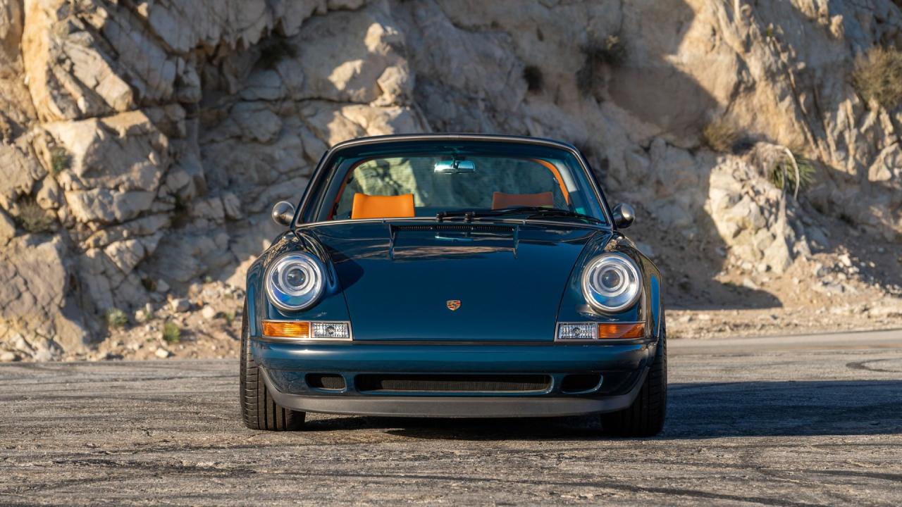 1991 Porsche 911 Targa Reimagined by Singer &ldquo;Blueberry&rdquo;