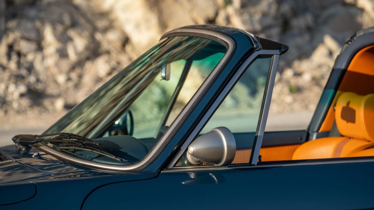 1991 Porsche 911 Targa Reimagined by Singer &ldquo;Blueberry&rdquo;