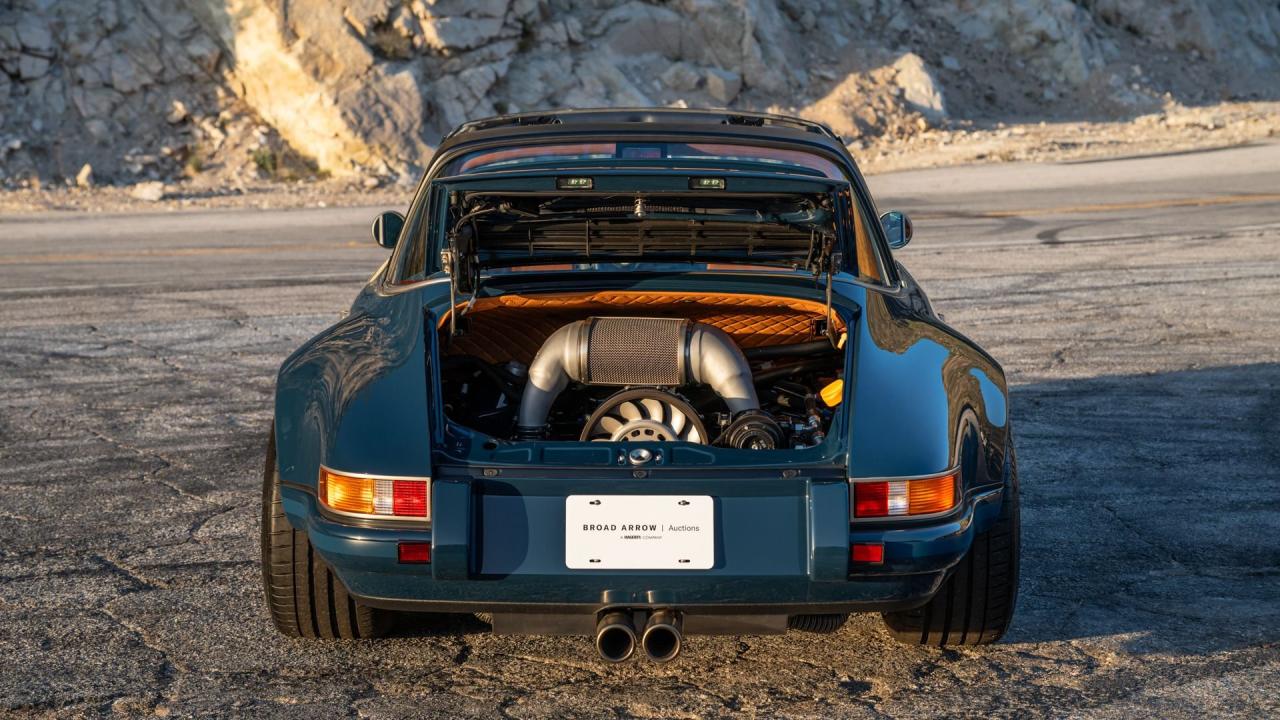 1991 Porsche 911 Targa Reimagined by Singer &ldquo;Blueberry&rdquo;
