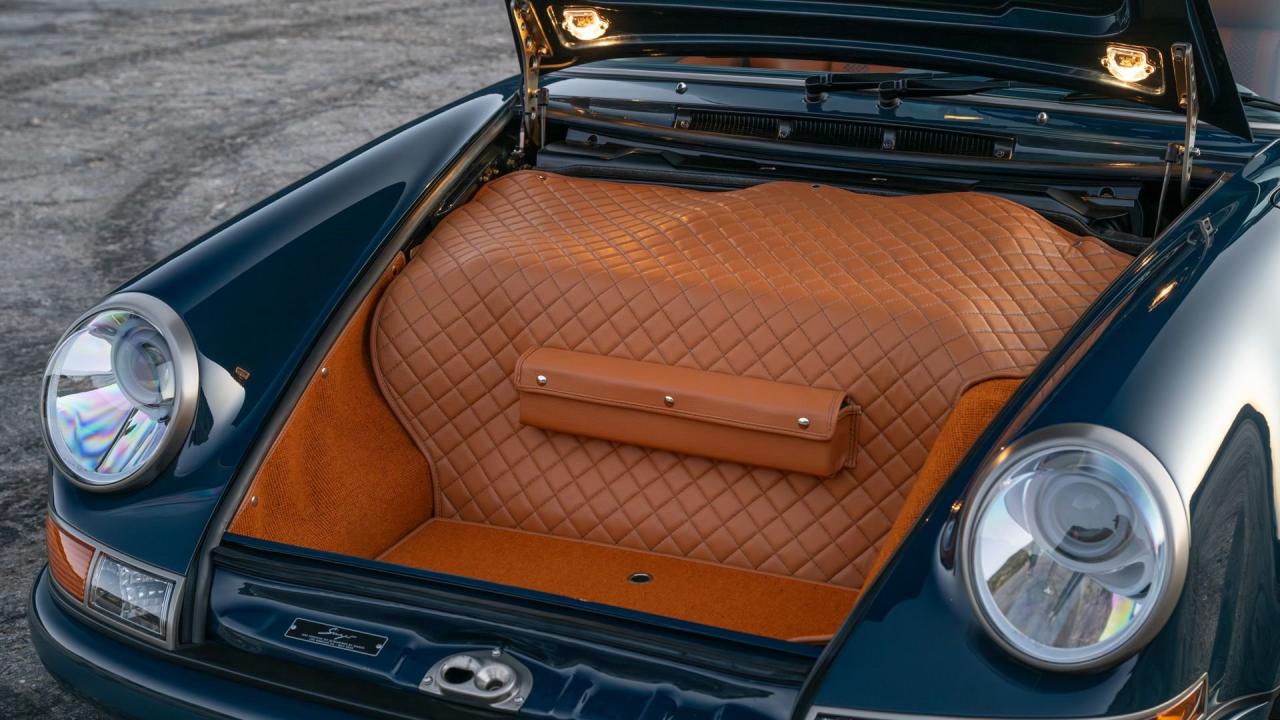 1991 Porsche 911 Targa Reimagined by Singer &ldquo;Blueberry&rdquo;