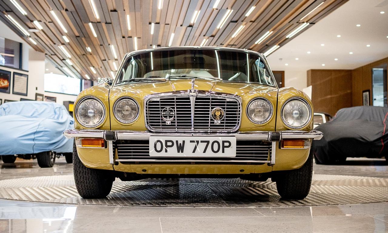 1975 Jaguar XJC (4.2 Litre)