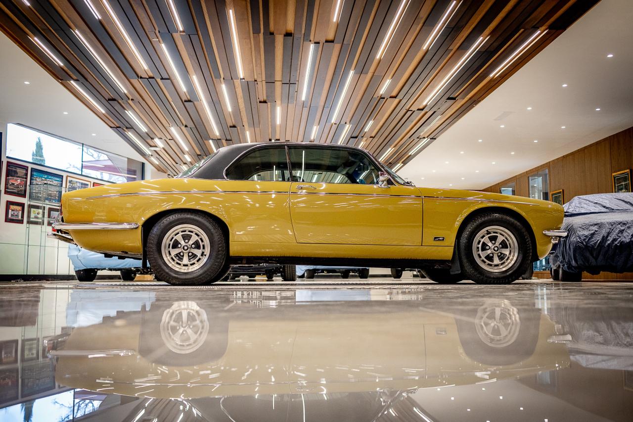 1975 Jaguar XJC (4.2 Litre)