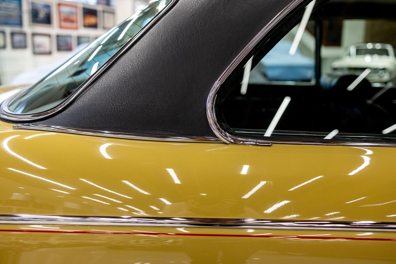 1975 Jaguar XJC (4.2 Litre)