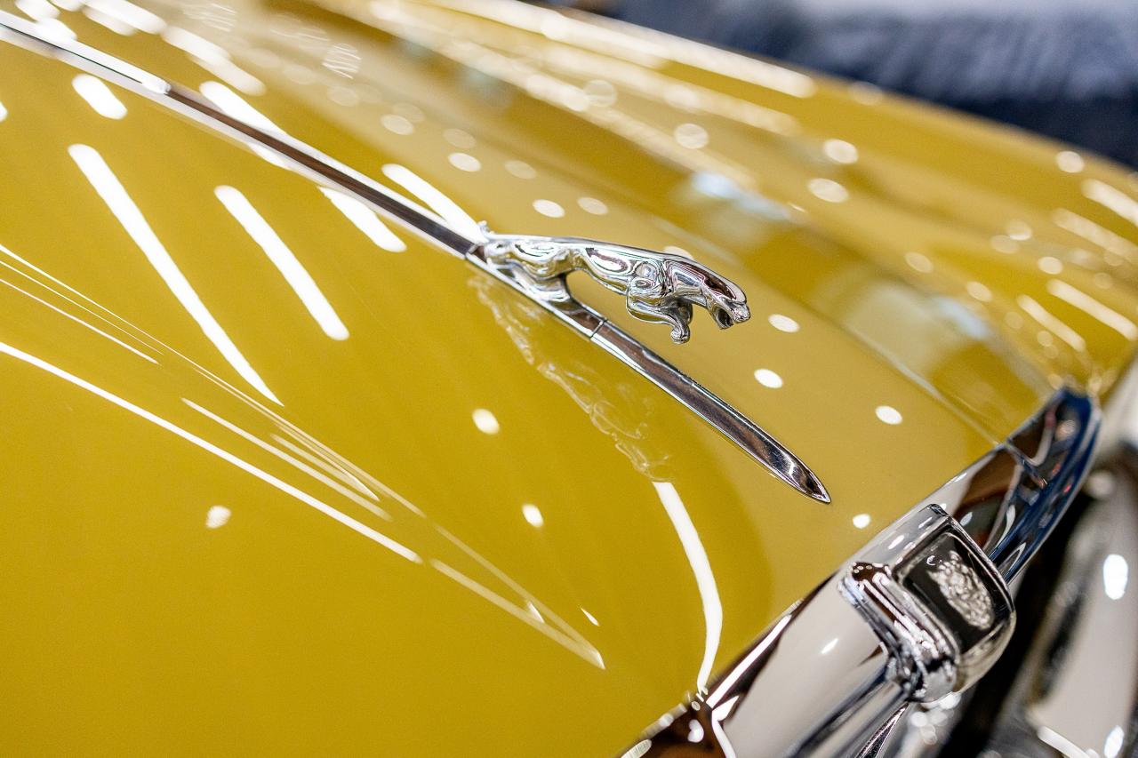 1975 Jaguar XJC (4.2 Litre)