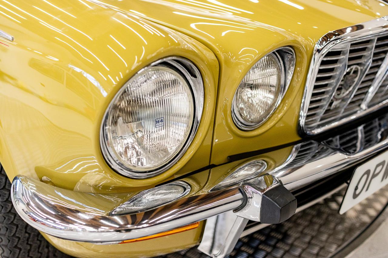 1975 Jaguar XJC (4.2 Litre)