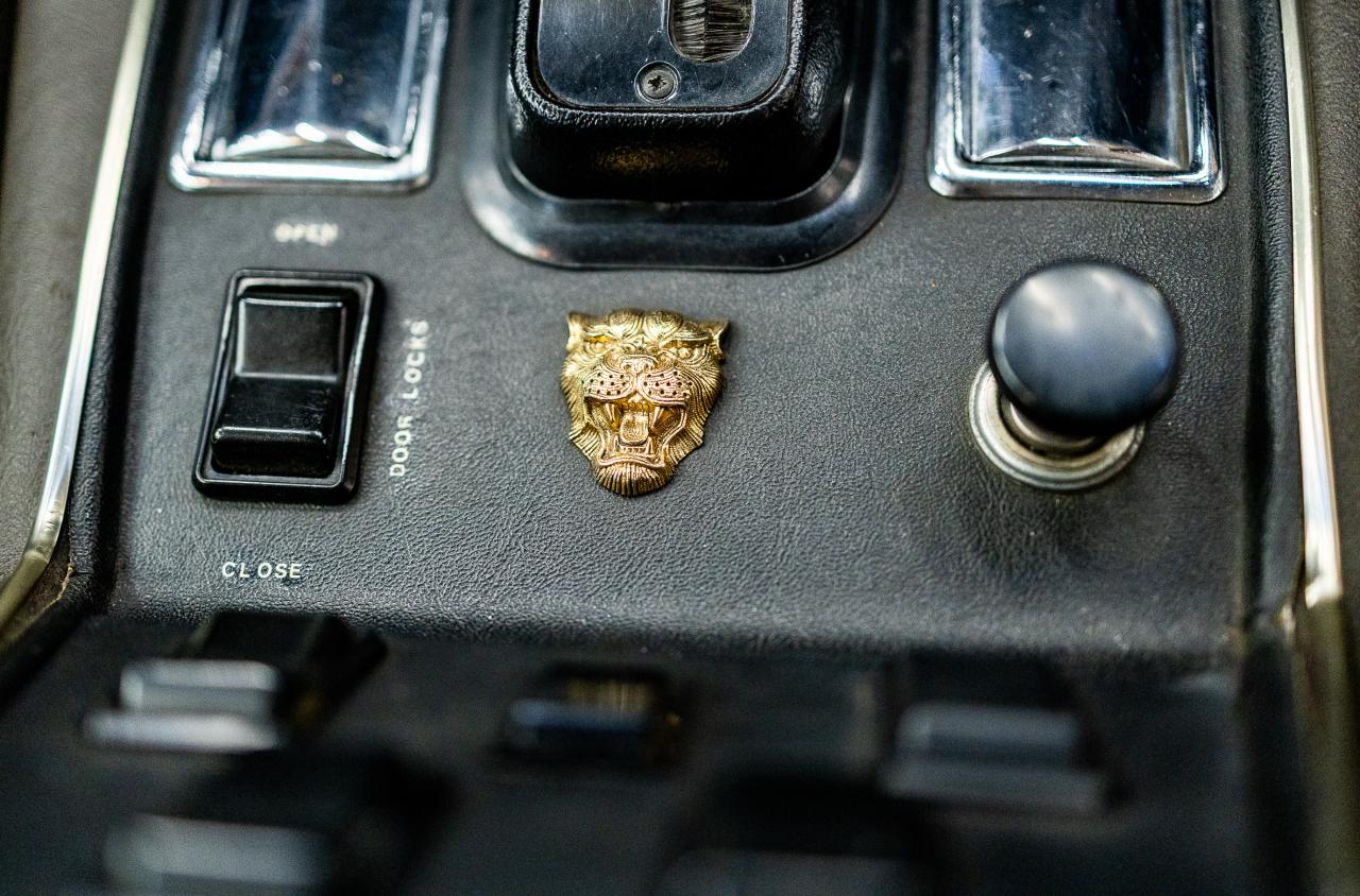 1975 Jaguar XJC (4.2 Litre)