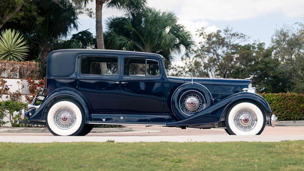 1934 Packard Twelve 1107 Formal Sedan
