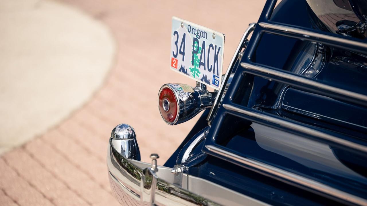 1934 Packard Twelve 1107 Formal Sedan