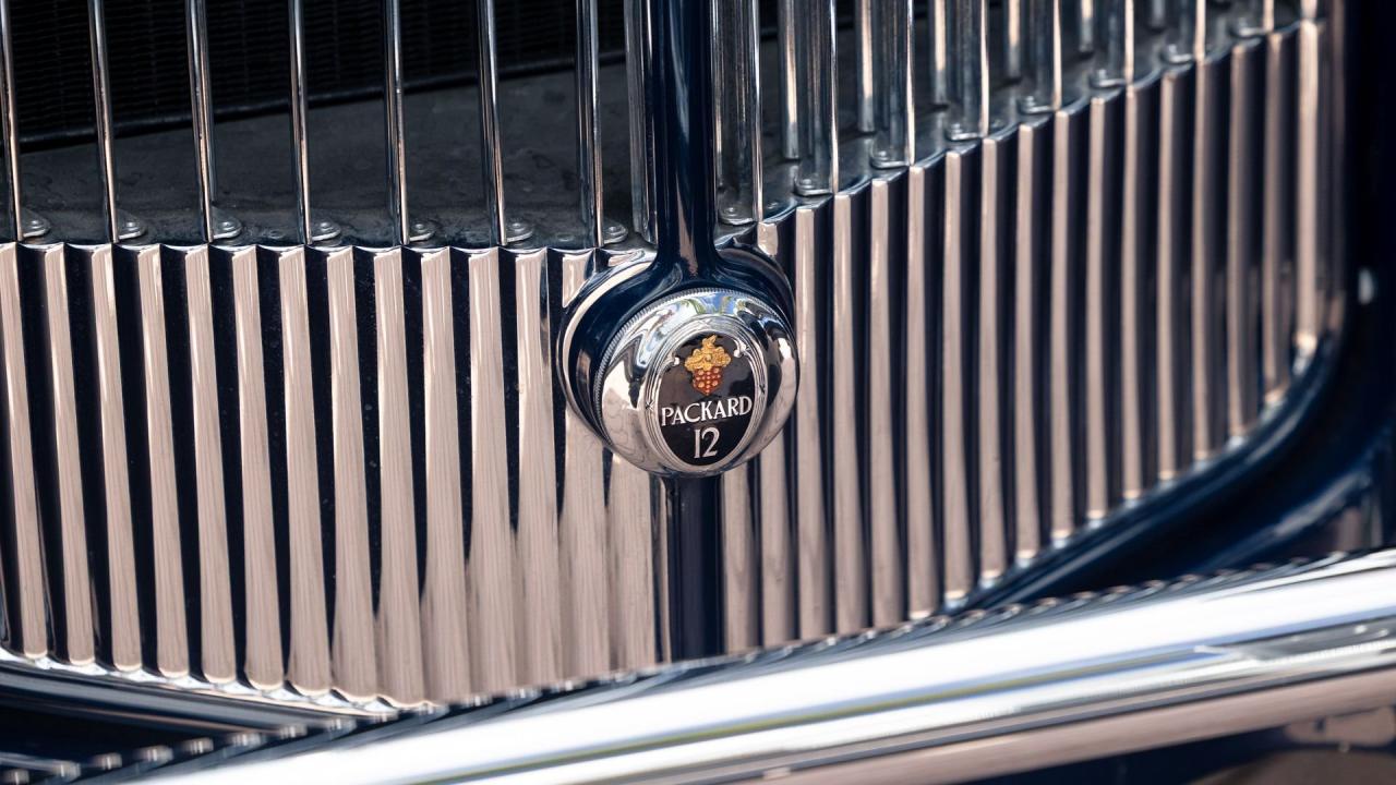 1934 Packard Twelve 1107 Formal Sedan