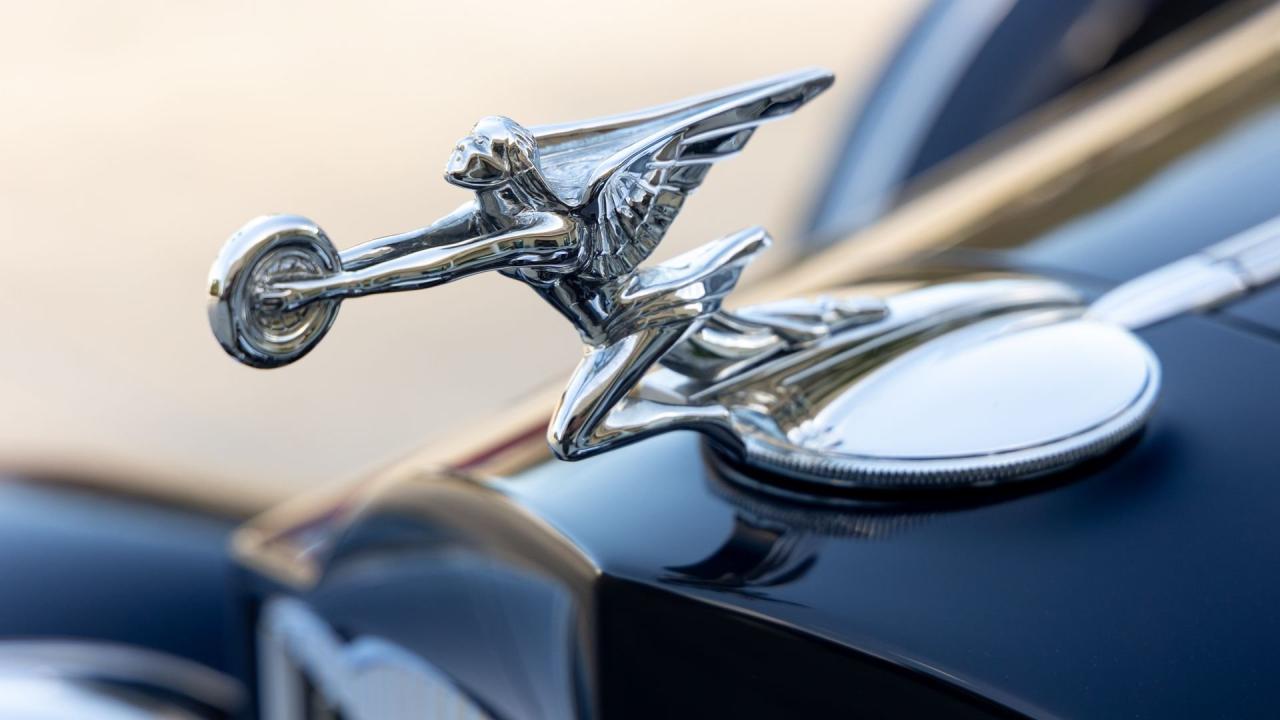 1934 Packard Twelve 1107 Formal Sedan