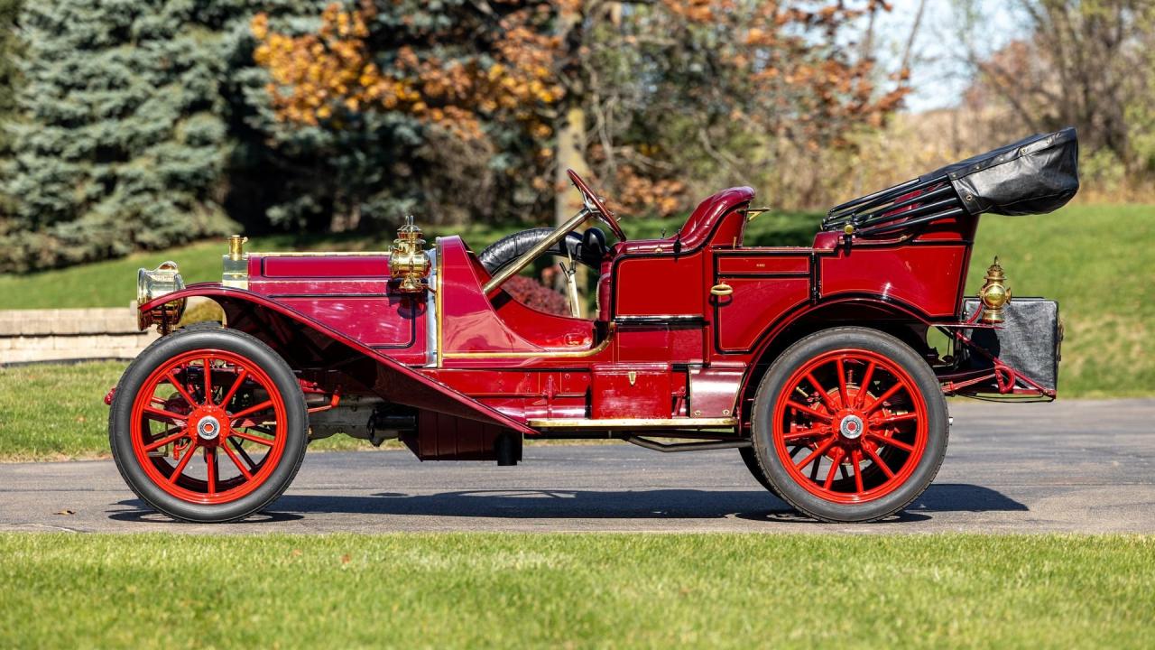 1909 Packard Eighteen Five-Passenger Phaeton