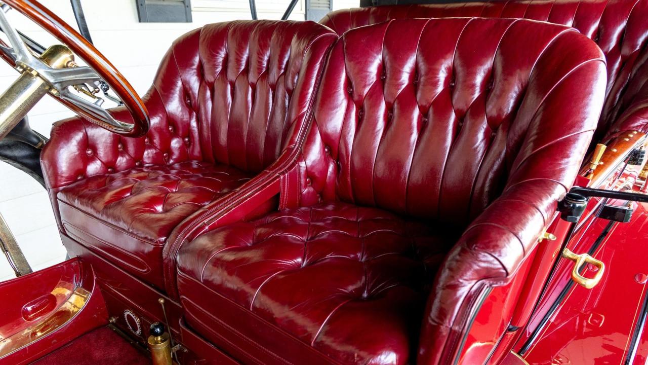 1909 Packard Eighteen Five-Passenger Phaeton