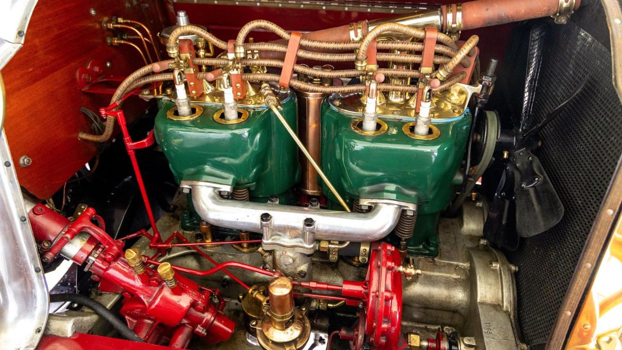 1909 Packard Eighteen Five-Passenger Phaeton