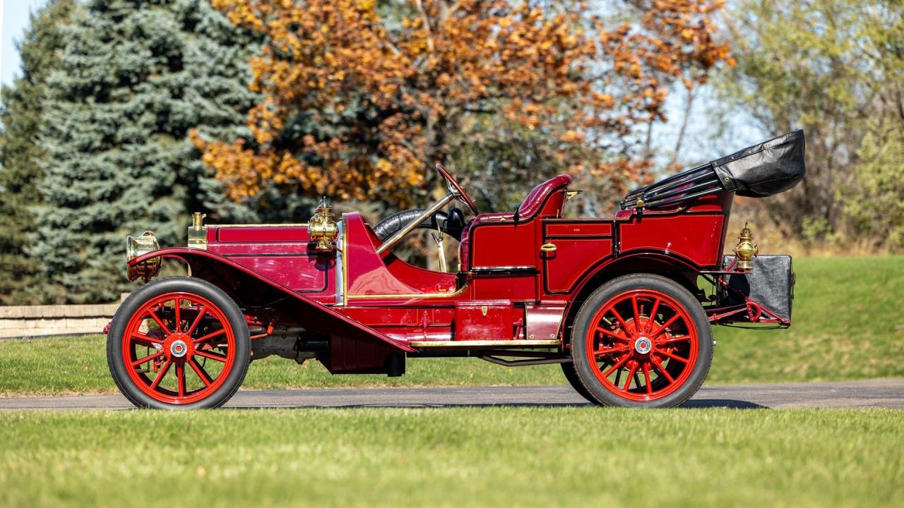 1909 Packard Eighteen Five-Passenger Phaeton