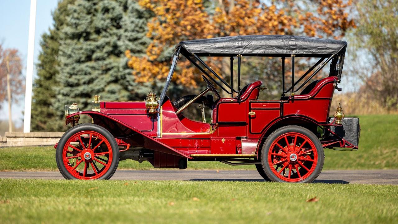 1909 Packard Eighteen Five-Passenger Phaeton