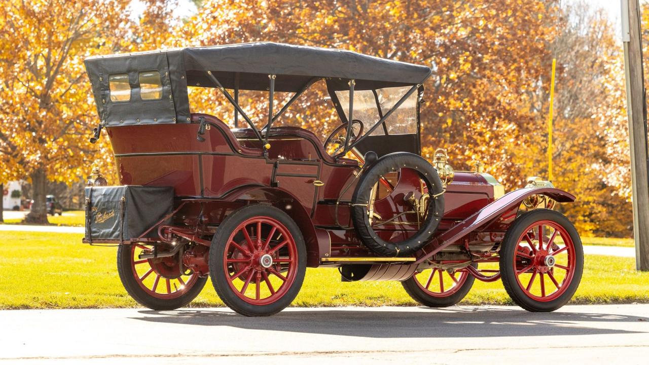 1909 Packard Eighteen Five-Passenger Phaeton