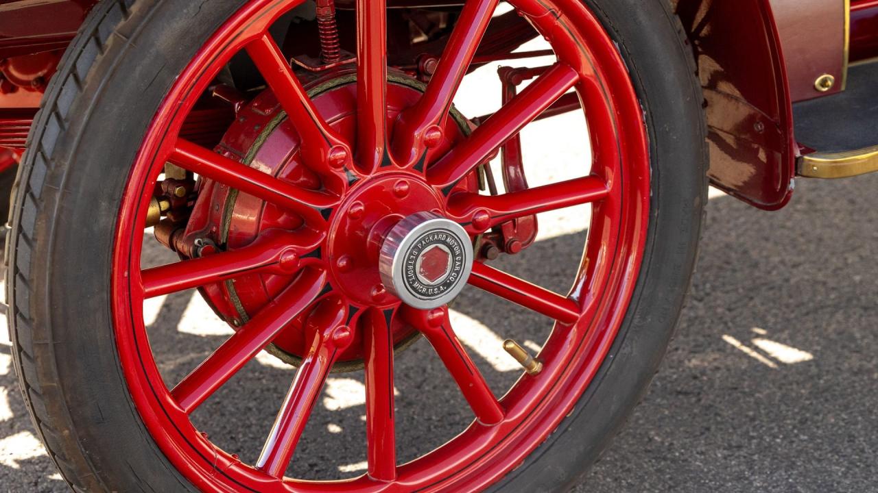1909 Packard Eighteen Five-Passenger Phaeton