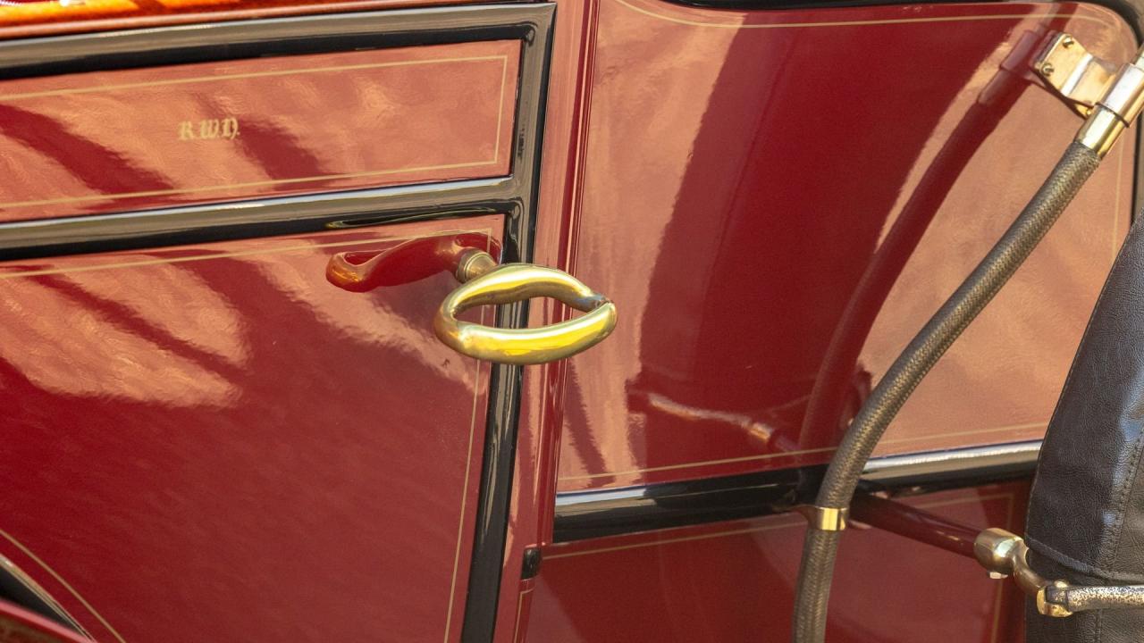 1909 Packard Eighteen Five-Passenger Phaeton