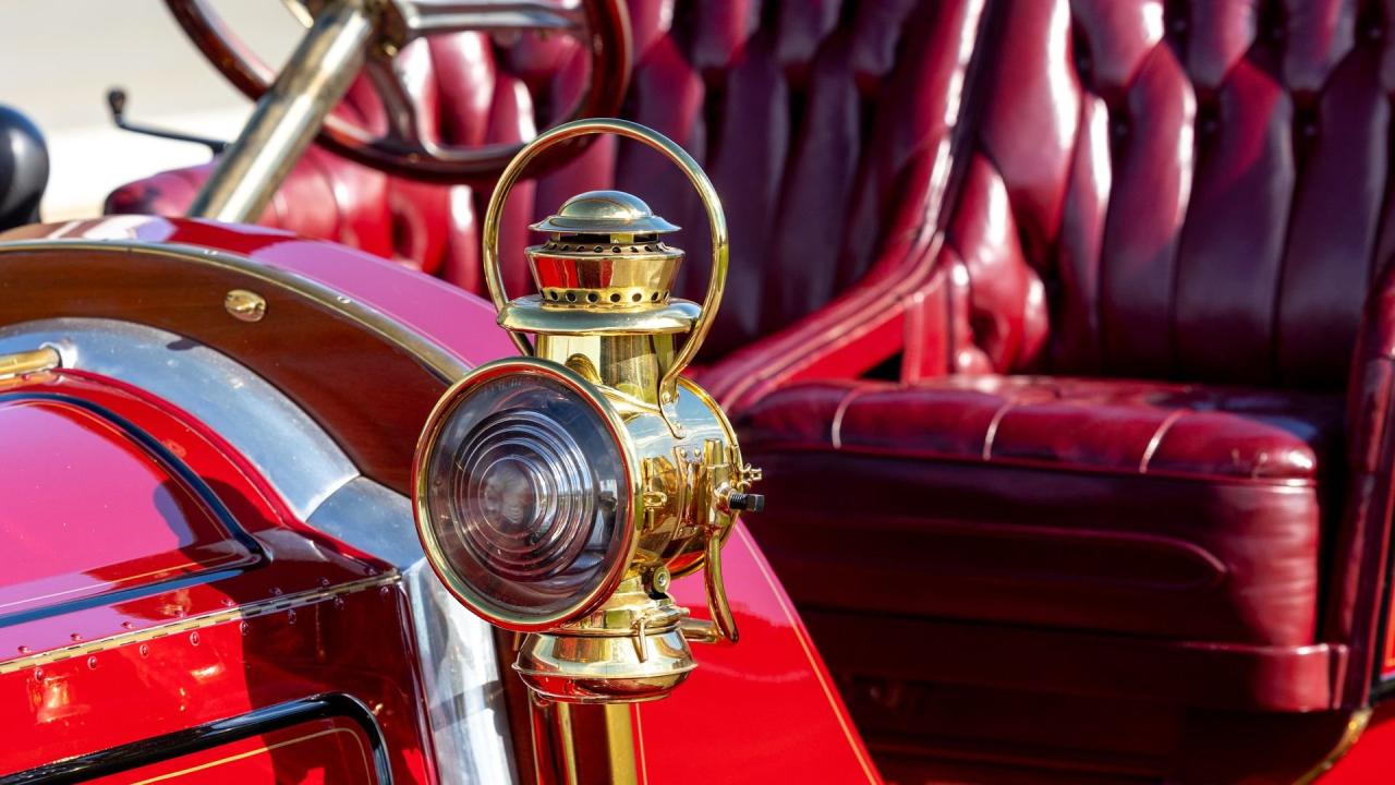 1909 Packard Eighteen Five-Passenger Phaeton