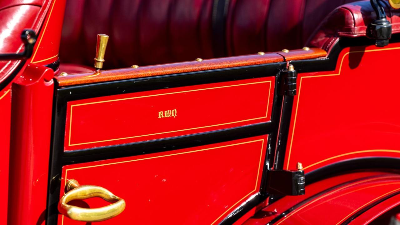 1909 Packard Eighteen Five-Passenger Phaeton