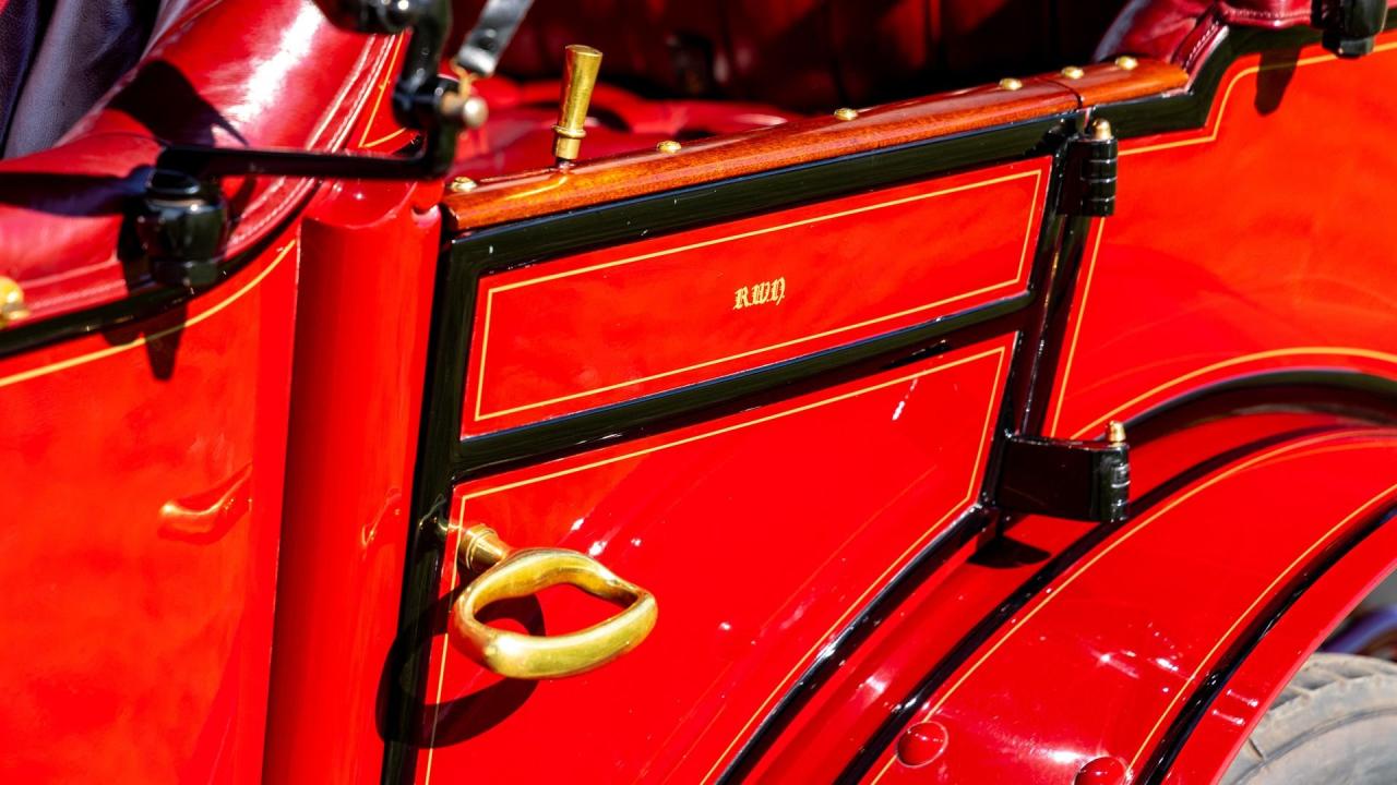 1909 Packard Eighteen Five-Passenger Phaeton