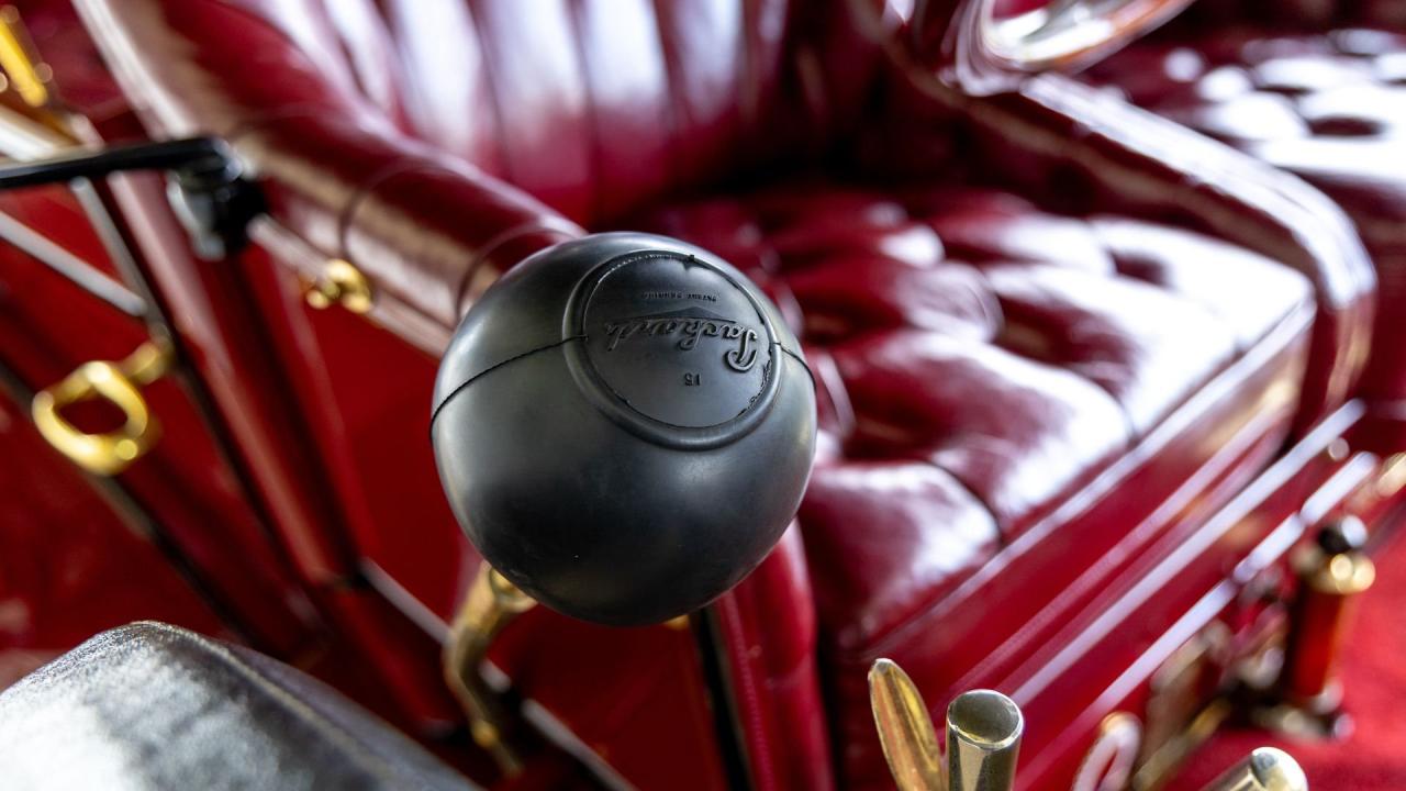 1909 Packard Eighteen Five-Passenger Phaeton