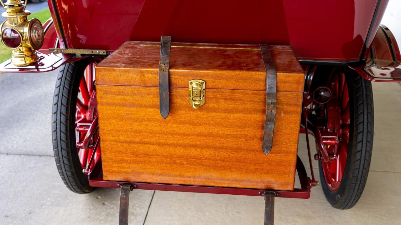 1909 Packard Eighteen Five-Passenger Phaeton