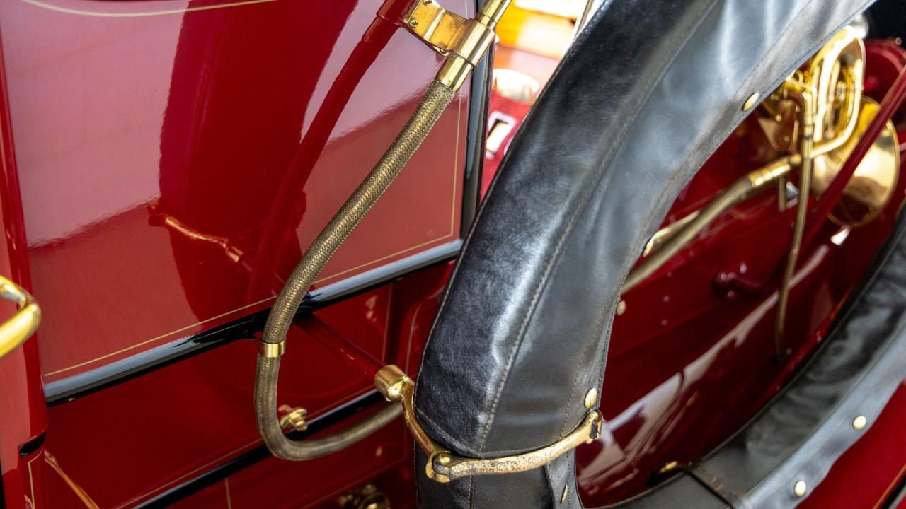1909 Packard Eighteen Five-Passenger Phaeton