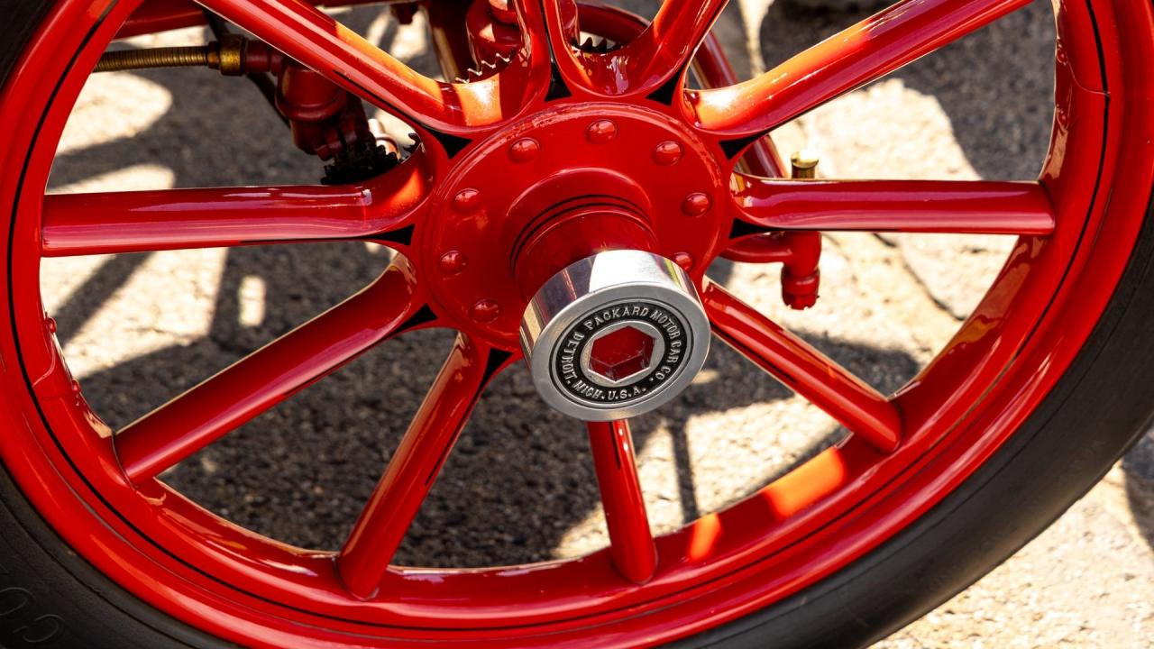 1909 Packard Eighteen Five-Passenger Phaeton
