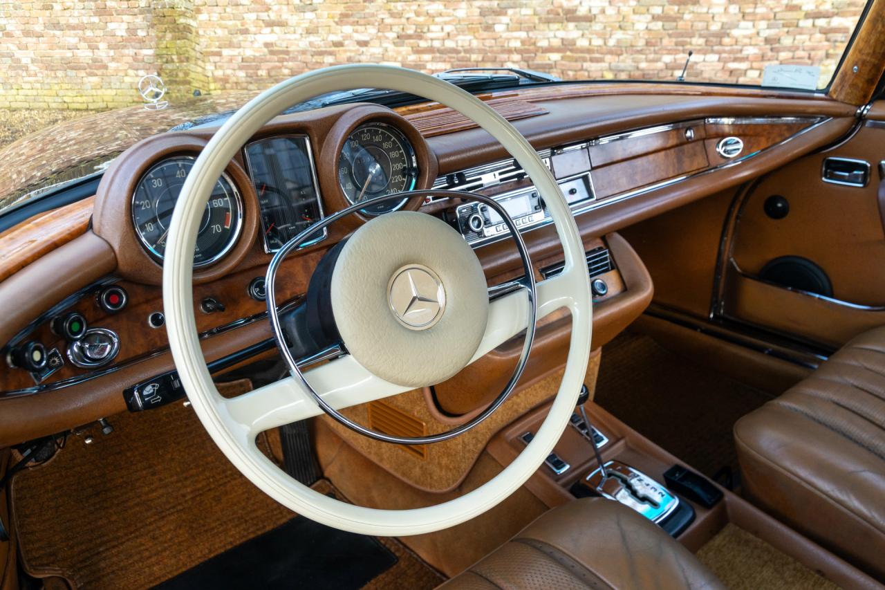 1970 Mercedes - Benz 280 SE 3.5 Coupe &ldquo;Flachk&uuml;hler&rdquo;
