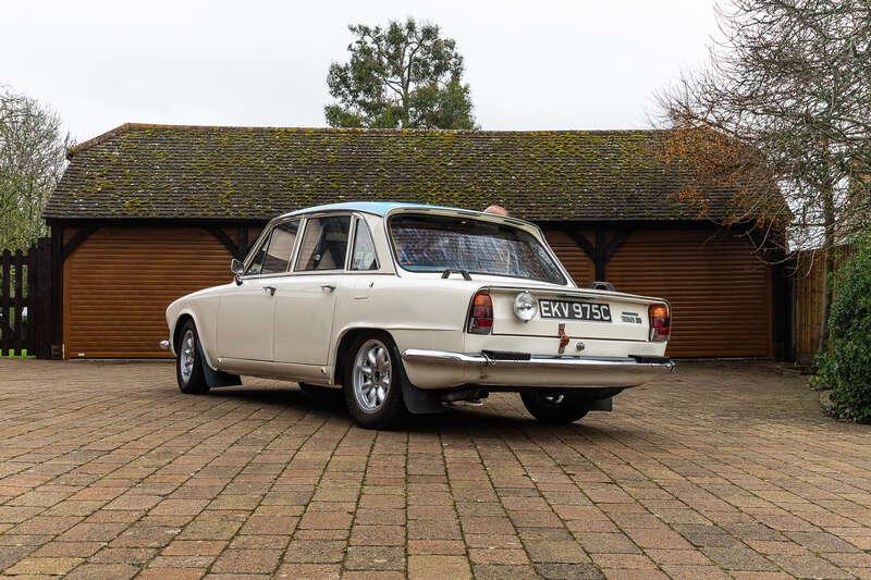 1965 Triumph 2000 MK1 OVERDRIVE RALLY REPLICA