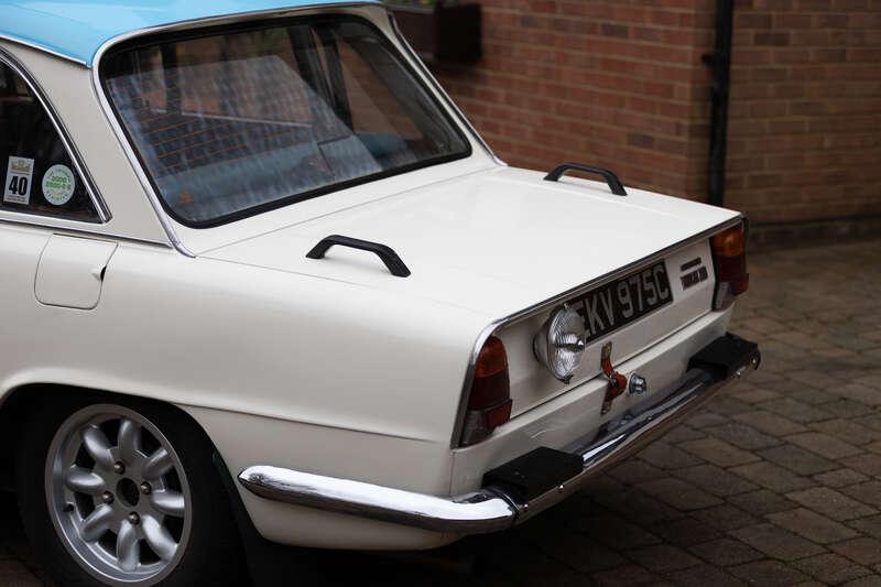 1965 Triumph 2000 MK1 OVERDRIVE RALLY REPLICA