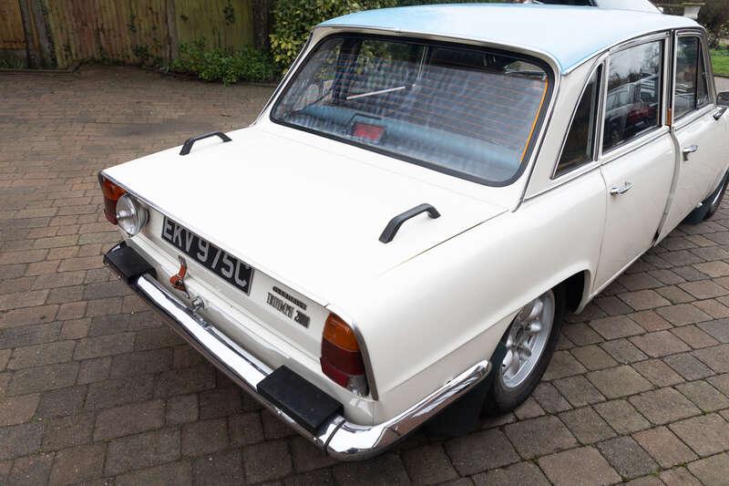 1965 Triumph 2000 MK1 OVERDRIVE RALLY REPLICA