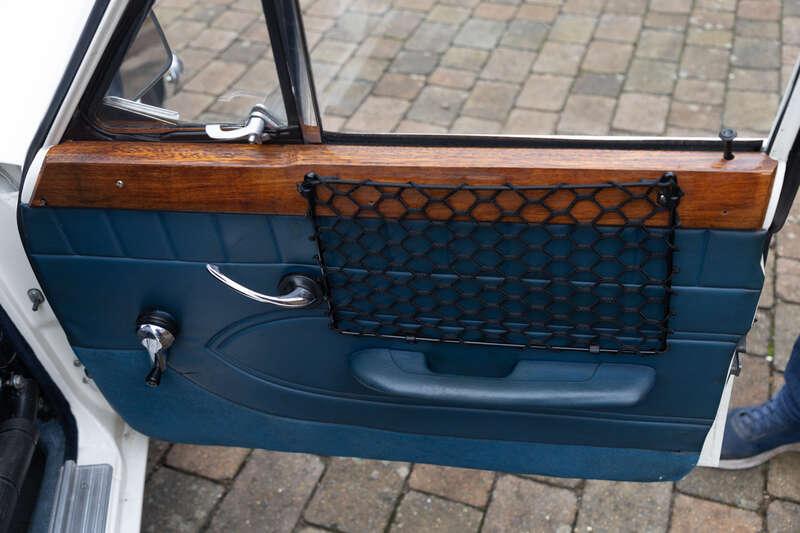 1965 Triumph 2000 MK1 OVERDRIVE RALLY REPLICA