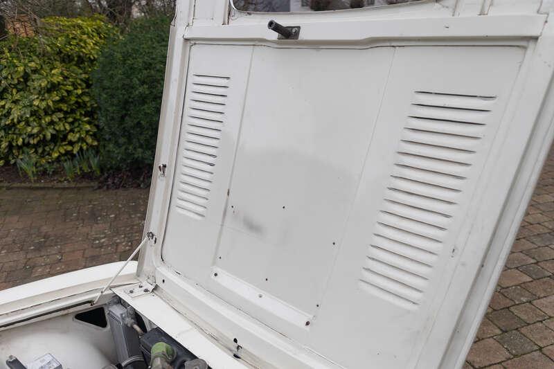 1965 Triumph 2000 MK1 OVERDRIVE RALLY REPLICA