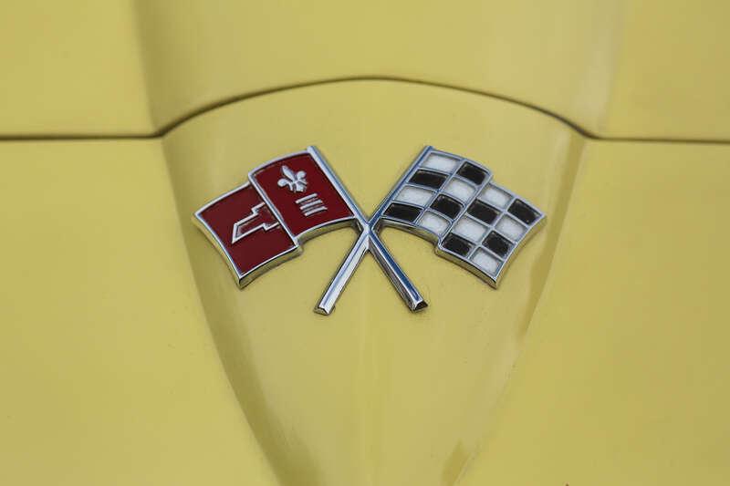 1966 Chevrolet CORVETTE C2 STINGRAY CONVERTIBLE