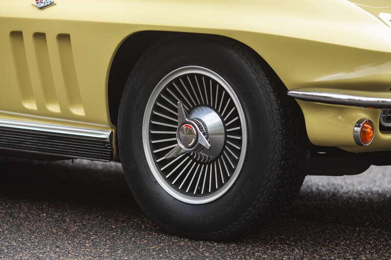 1966 Chevrolet CORVETTE C2 STINGRAY CONVERTIBLE