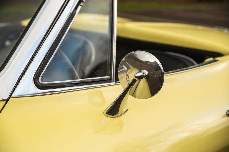 1966 Chevrolet CORVETTE C2 STINGRAY CONVERTIBLE