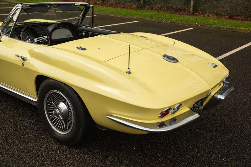 1966 Chevrolet CORVETTE C2 STINGRAY CONVERTIBLE