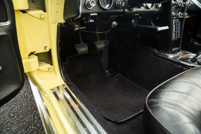 1966 Chevrolet CORVETTE C2 STINGRAY CONVERTIBLE