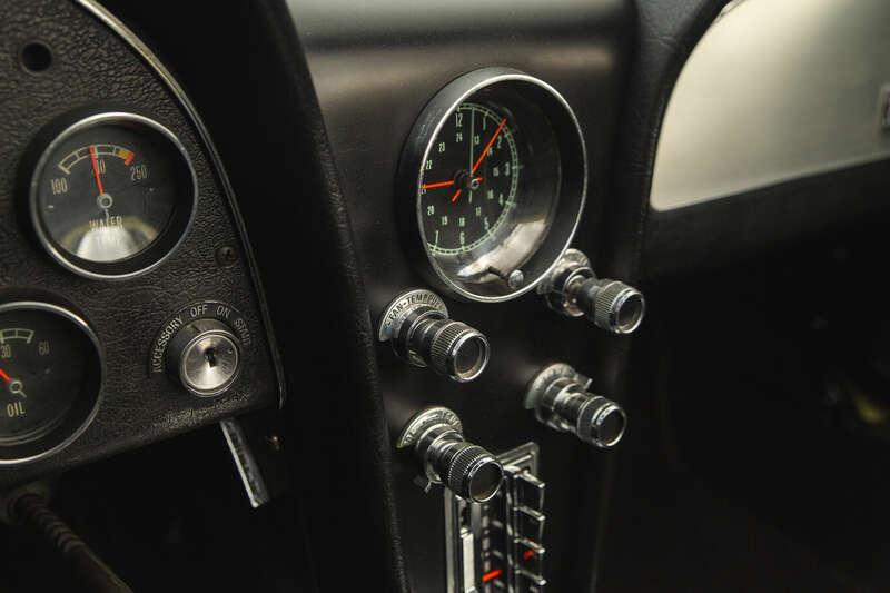 1966 Chevrolet CORVETTE C2 STINGRAY CONVERTIBLE