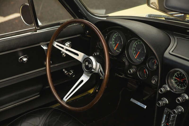 1966 Chevrolet CORVETTE C2 STINGRAY CONVERTIBLE