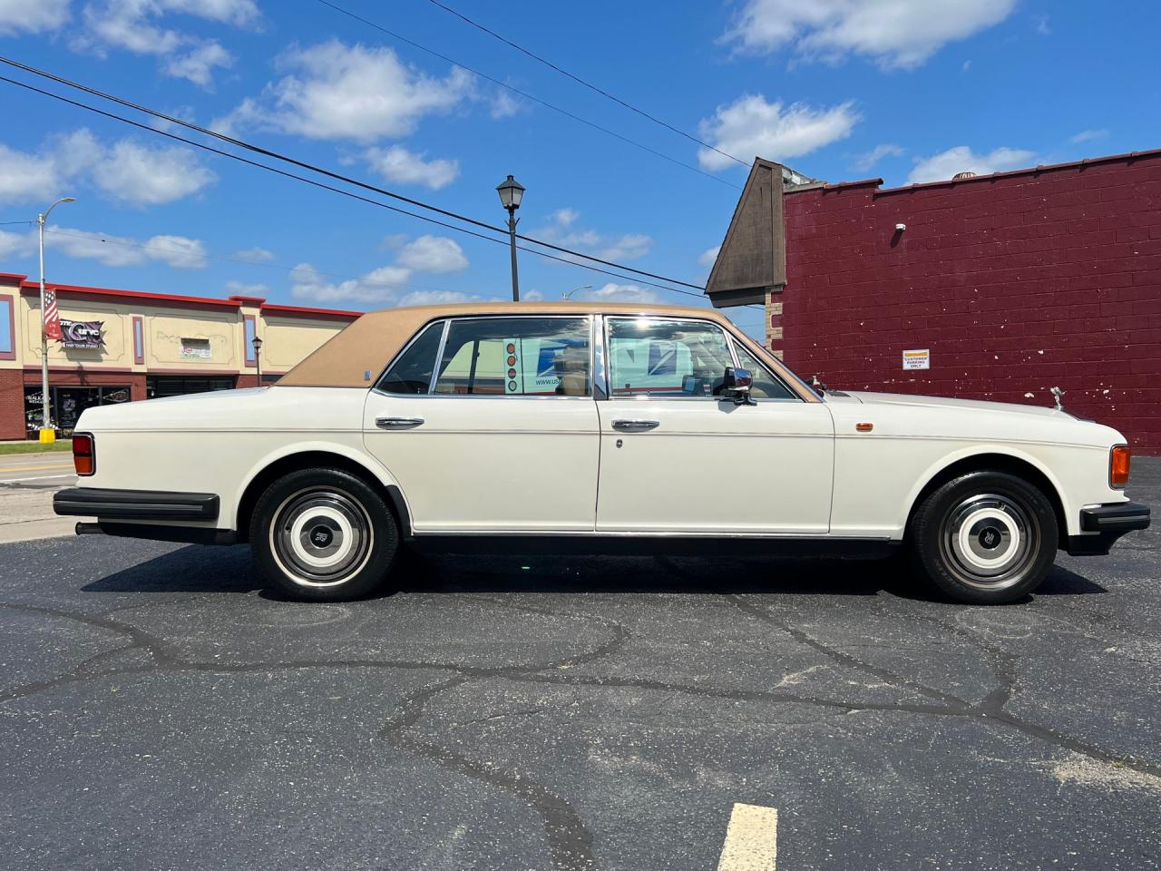 1987 Rolls - Royce Silver Spur