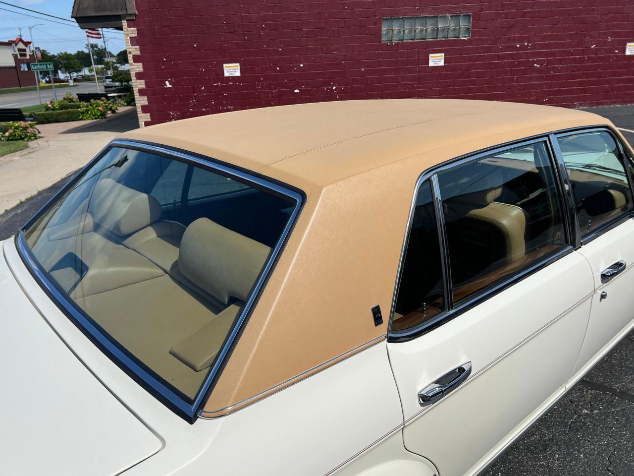 1987 Rolls - Royce Silver Spur