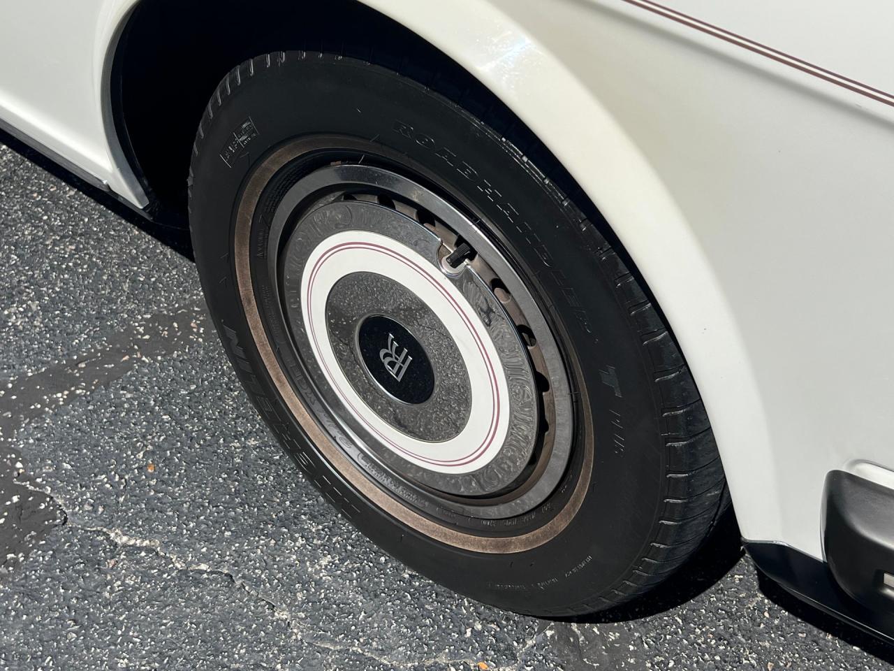 1987 Rolls - Royce Silver Spur