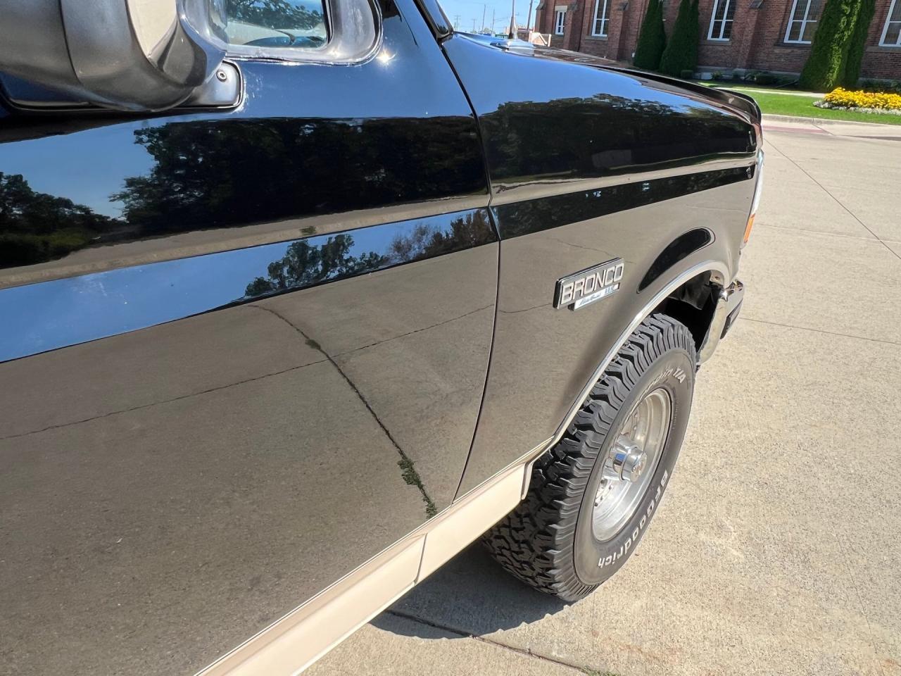 1993 Ford Bronco Eddie Bauer