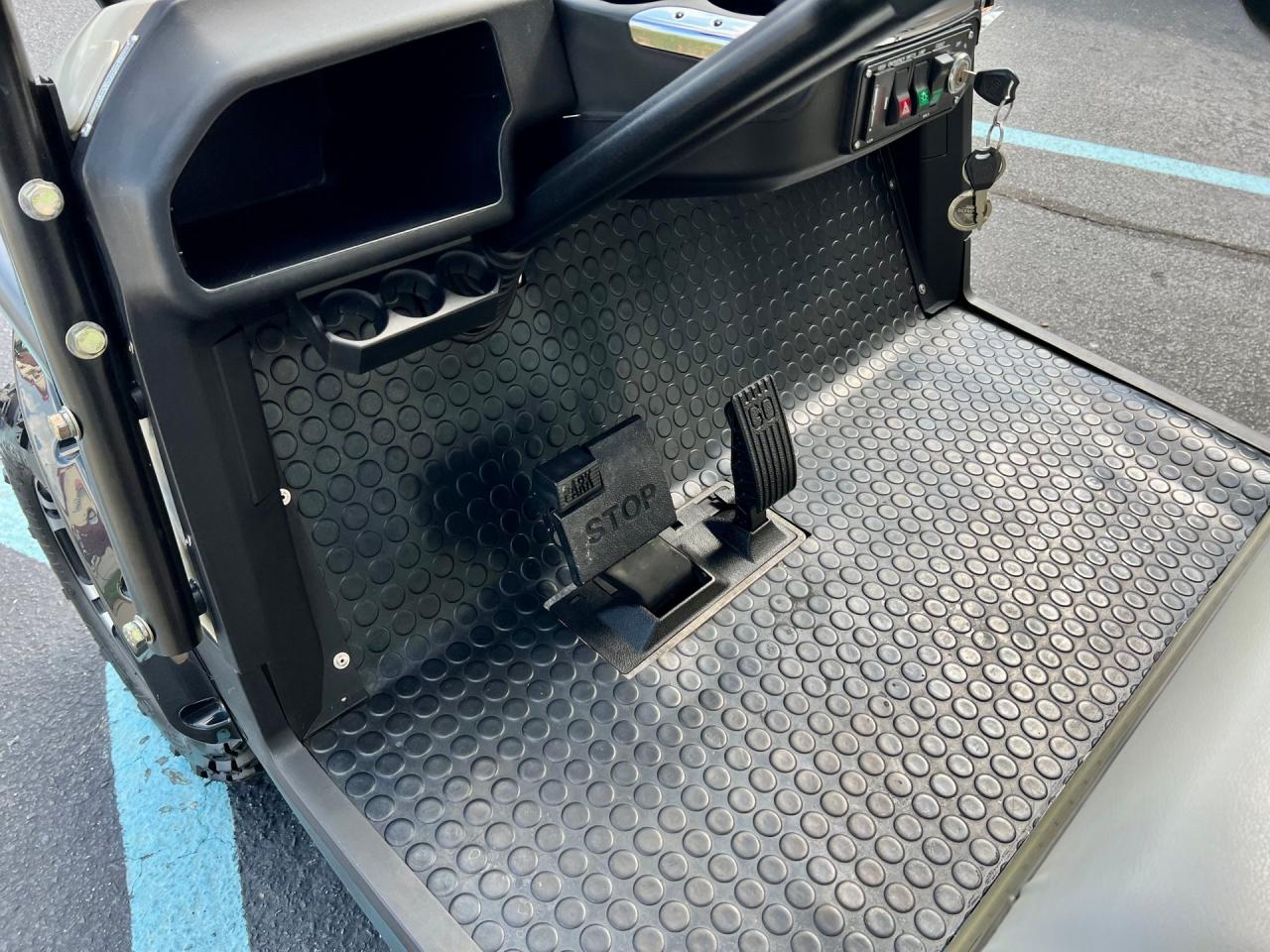 2019 Olympus Golf Cart