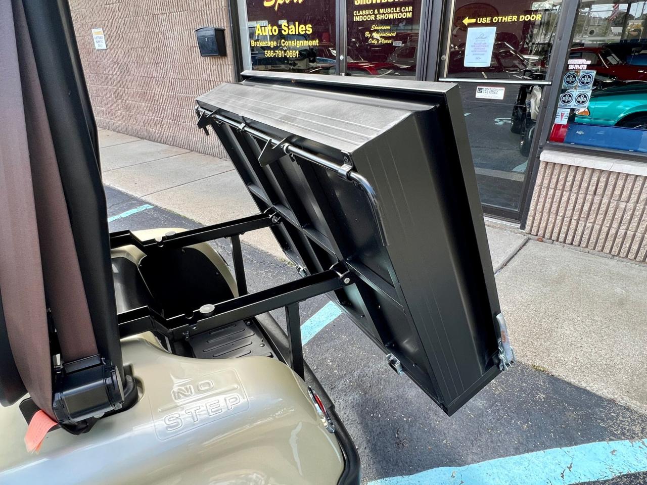2019 Olympus Golf Cart
