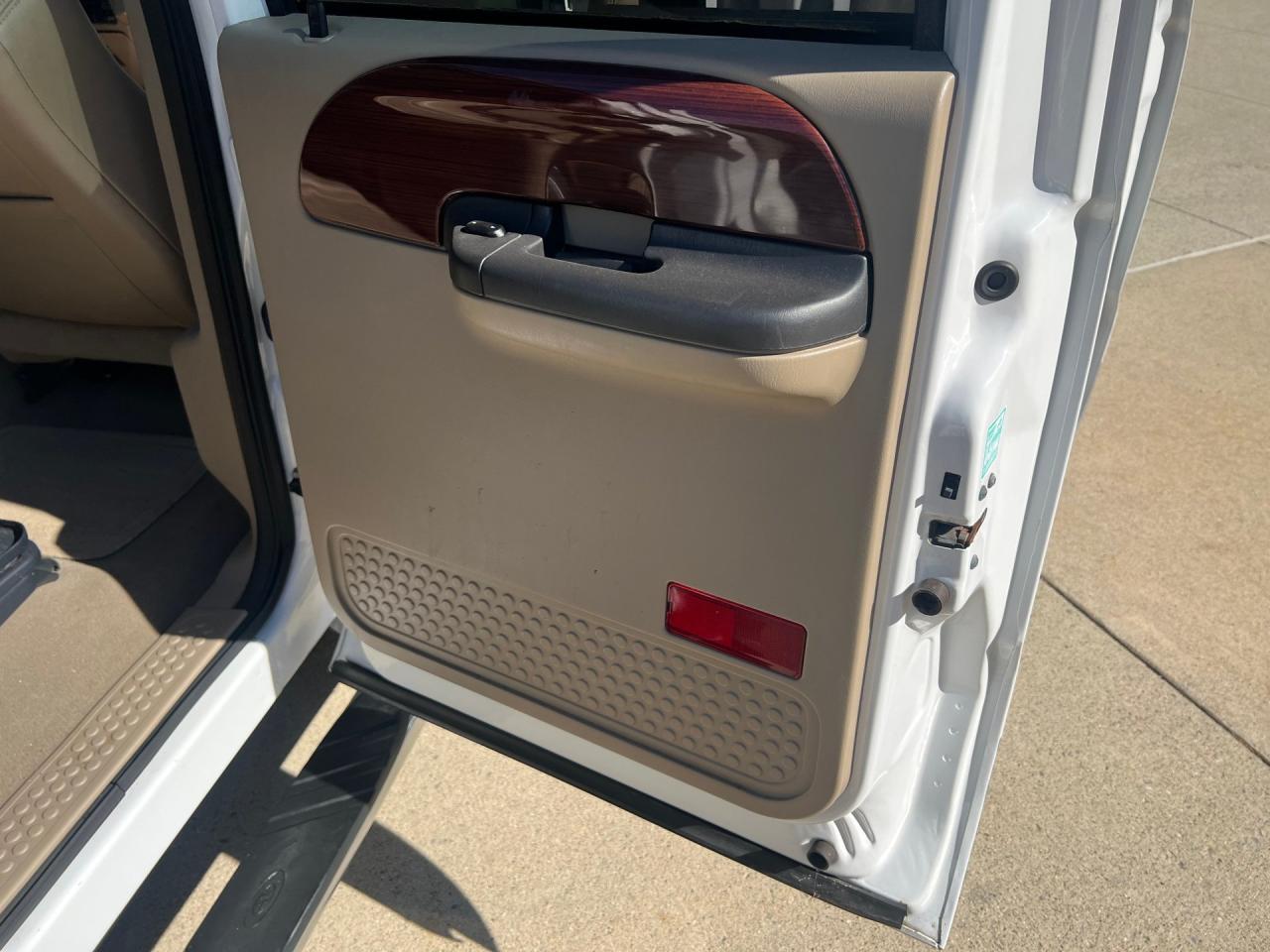 2006 Ford F350 XLT Lariat